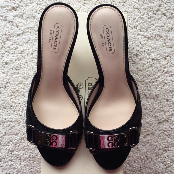 Coach Isla Slides.  Size 7 - Picture 1 of 8